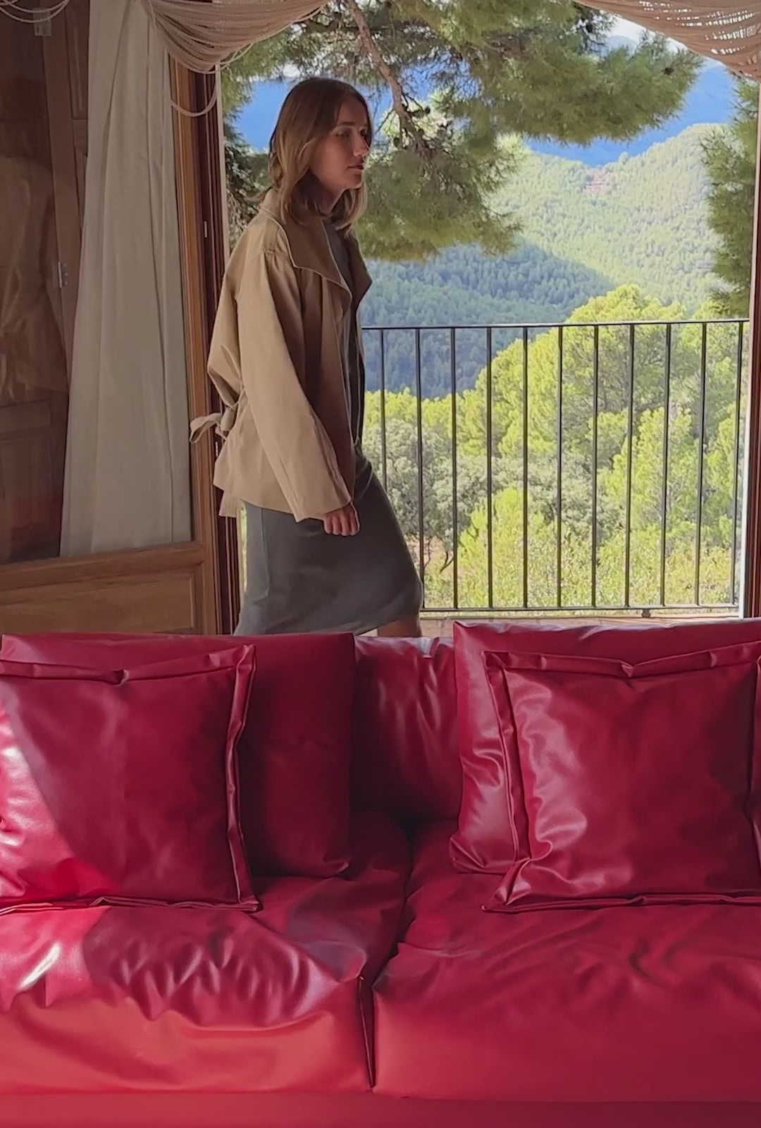 Load video: Nordic V.2 Trk Camel