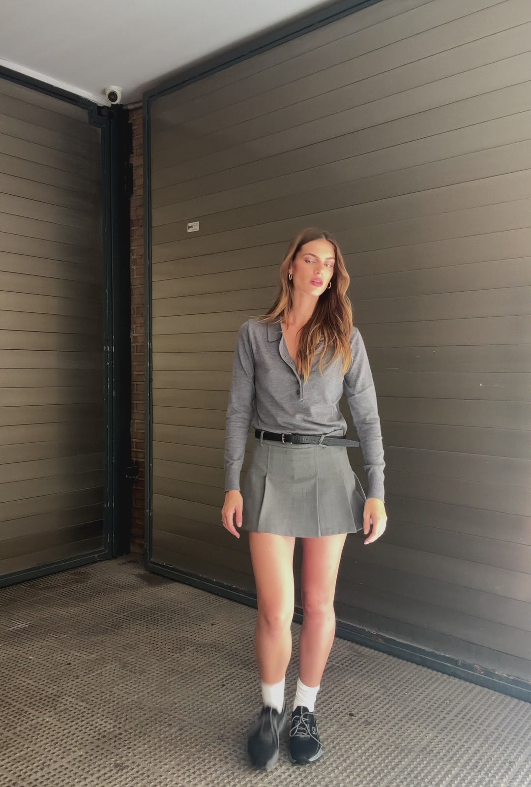 Load video: Aero Sneakers Mesh Black / Grey