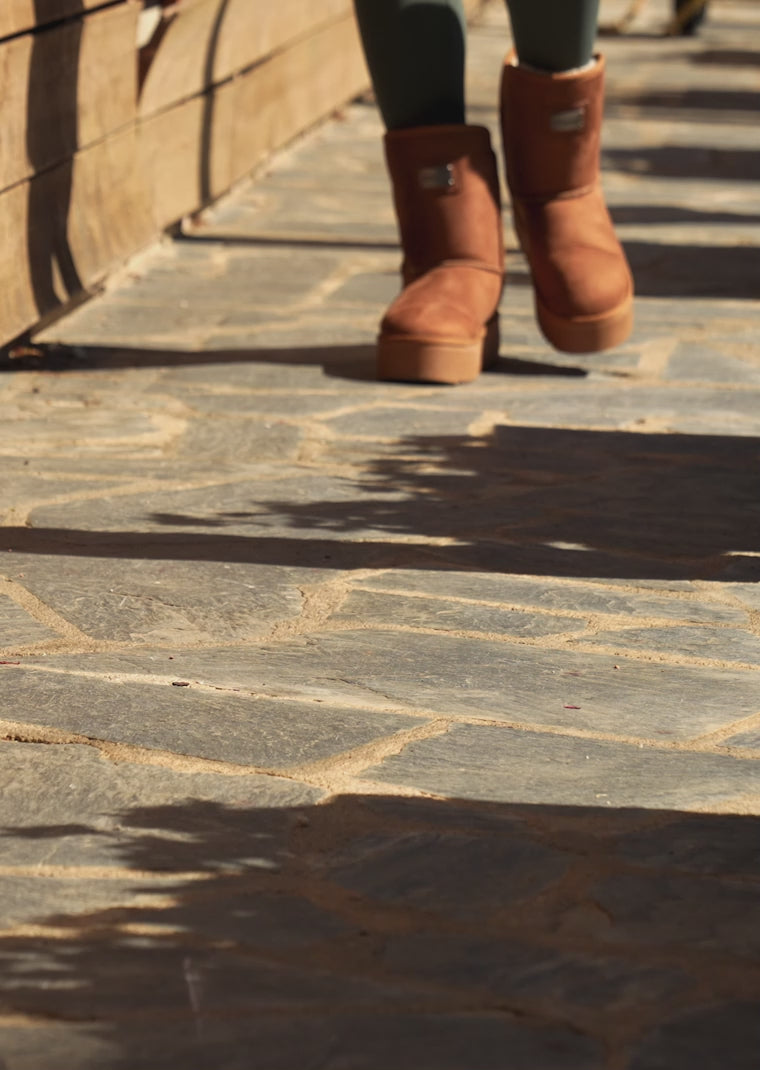 Load video: Nordic V.2 Basic Tan